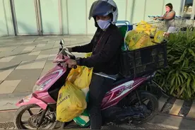 手机上网接单，这对菲律宾失业夫妻，每天8小时日入上千人民币图片