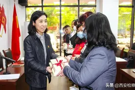 党史学习 | 党史宣讲进社区 红船精神映初心图片