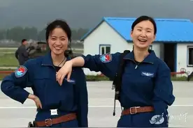 飞行员的几个特殊规定，什么情况下可以和老婆亲人相聚？图片