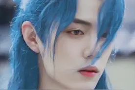 斗罗大陆电视剧：小舞献祭，肖战版唐三变蓝发太帅，期待第二季图片