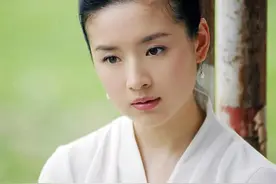 “民国女神”董洁的人设崩塌史，和她背后的神秘男人图片