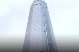 “罪魁祸首”，拆了！深圳赛格大厦，今日恢复使用图片