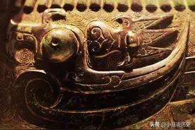 河南农民犁地时发现的文物，专家三次登门才捐出，立即被定为国宝图片