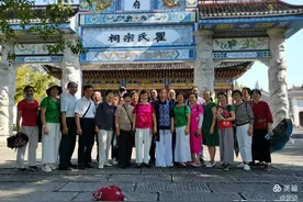 相约洪湖一日游，精神物资双丰收图片