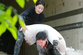 女性进步血泪史：家和万事兴，霍家四代女主人诠释豪门崛起的秘密图片