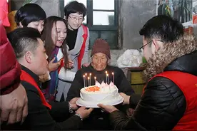 中国家庭一大悲哀：老人都去世了，家族还会聚会吗？图片