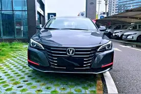 全新长安锐程CC蓝鲸版实车亮相，年轻运动的外观，强劲有力的动力图片