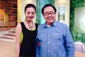 猪八戒现已73岁，与“嫦娥”恩爱多年，如今儿子也事业有成图片