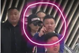 直播21分钟赚10万！疑似新男友秒杀20个王宝强，却被回踩，太解气图片