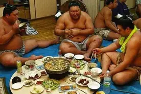 日本最“重口味”的工作，帮相扑选手擦屁股，120万薪水让人羡慕图片
