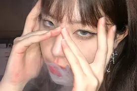 小说：她身上的女人香阵阵涌动图片