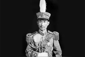 "士官三杰"蔡锷，领导护国运动名扬四海，是英雄还是乱世魔王？图片