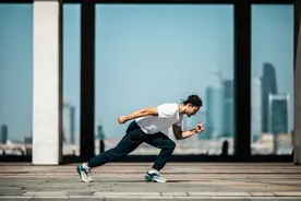 字节跳动高举高打，快手步步为营图片