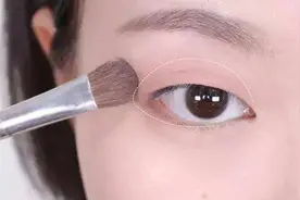这样的双眼皮连刘亦菲、杨幂都会羡慕，告诉你做双眼皮最关键的事图片