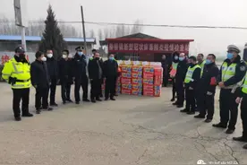 方城：爱心捐赠暖流涌动 众志成城共抗疫情图片