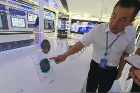超“薄”！华天慧创打造西安芯片“硬实力”图片