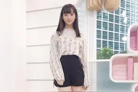 日本气象台美腿主持，宅男梦想“蜜汁腿”，凭腿撑起全台收视率图片