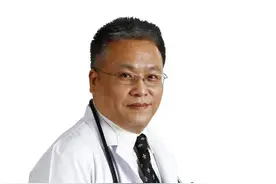 曾小峰：医生与患者必须正视狼疮“根治”这一问题，帮助每一位患者确立正确的治疗目标尤为重要图片