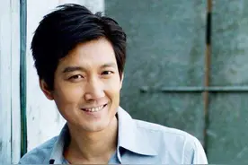 著名演员李崇霄：娶德国妻子一度闹矛盾，而今乐做家庭妇男图片