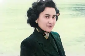 赌王何鸿燊13兄弟姐妹照片图片