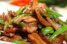 湘式小炒肉，太可怕了！有多少饭都得干掉图片