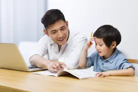 孩子做事磨蹭，写作业拖拉，家长越催越慢，不妨试试这5个方法图片