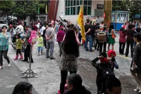 15岁女孩沉溺网络，不去上学，在家辍学待了两年，小学文化水平图片