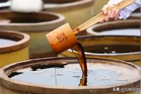 买醋别看价格，认准“4大名醋”，纯正酿造醋，味道酸醇，香味浓图片