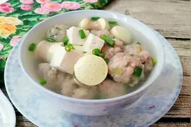 养生汤分享：小肠灌蛋丸子汤、萝卜排骨汤、蕃茄鸡蛋汤的简单做法图片