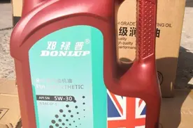垄断香港，撤离中国，将亿万资产转移欧美，李嘉诚打了一手好牌图片