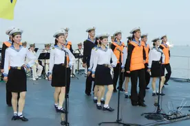 部队中为何要养那么多文艺兵？他们到底有必要存在吗？图片