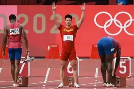 苏炳添打破百米决赛场黑人垄断：其实，我们都欠刘翔一句道歉！图片