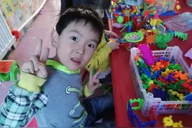 51岁的静红，是一位幼儿园的园长，她忙碌的一天图片
