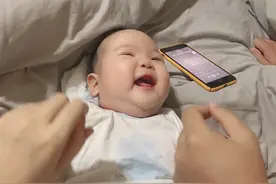 音乐成就天使宝宝 五音不全的你也要知道给宝宝唱歌的好处图片