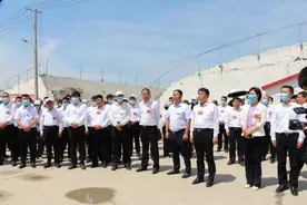 "市民考察团—兰考人看兰考"之政协委员看兰考图片