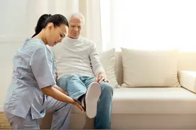 “你有婚外情，凭什么让我辞职照顾瘫痪公公”儿媳一招让丈夫回家图片