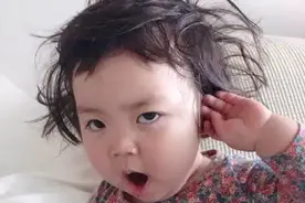 表情包：刚睡醒，找我有什么事吗图片