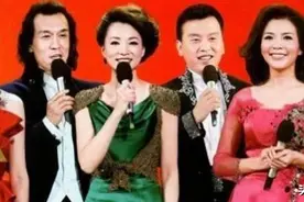回顾明星演员春晚上的失误，如今有的成经典，有的成一辈子丑闻图片