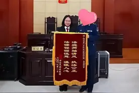 为群众办实事｜我想握住你的手图片
