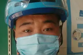 河南小伙董青宙在昆山勇救落水母女图片