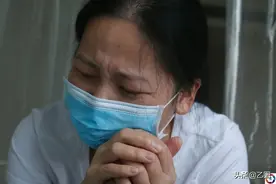 爷爷给孩子摘芒果身故，几年后孩子病床上梦见爷爷，要带他吃芒果图片