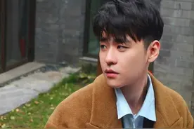 张云雷“脱胎换骨”的三个阶段，从“妖娆”到“翩翩公子”之路！图片