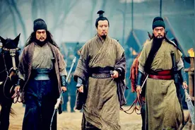一个杀猪匠，一个小贩子，关张二人为何成为名将？原因在刘备身上图片