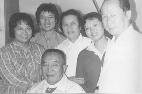 开国大将的传奇夫人，99岁高龄依旧健在，8个子女皆是栋梁图片