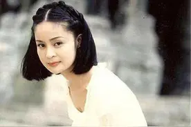 51岁仍忙商演的琼瑶御用歌手，再多的奚落也难掩她歌声的精彩图片