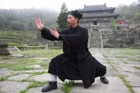 现代传武为何不能实战？武当钟云龙：有的人比武输了讹人不讲武德图片