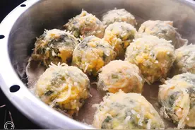 孩子也爱吃的“蔬菜玉米团子”，蔬菜加粗粮，一口解决图片