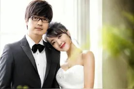 四次上春晚，从“兄妹”变成夫妻，离婚后的玖月奇迹怎么样了？图片