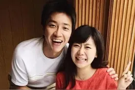 “瓷娃娃”福原爱与江宏杰的情史，让人想起她曾经欣赏的国乒队员图片