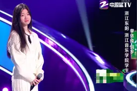 被这个18岁的少女迷住了：你给我，这一辈子都不想失联的爱图片